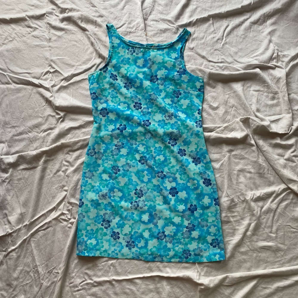 vintage 60s mod vibes floral shift dress